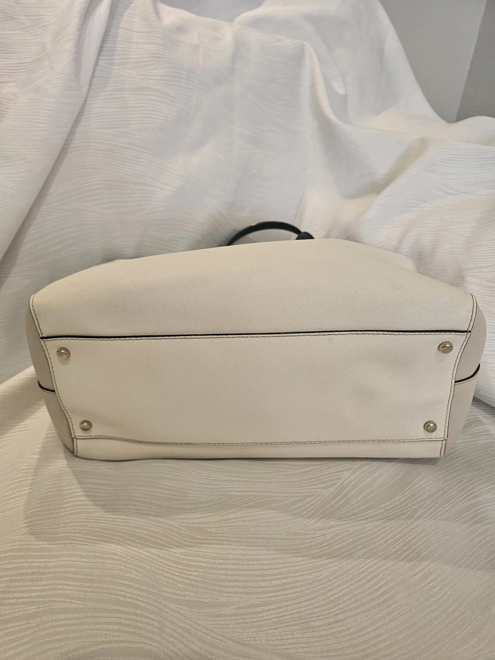 kate spade Laurel Way Leighann Cream Leather Tote with Black Handles